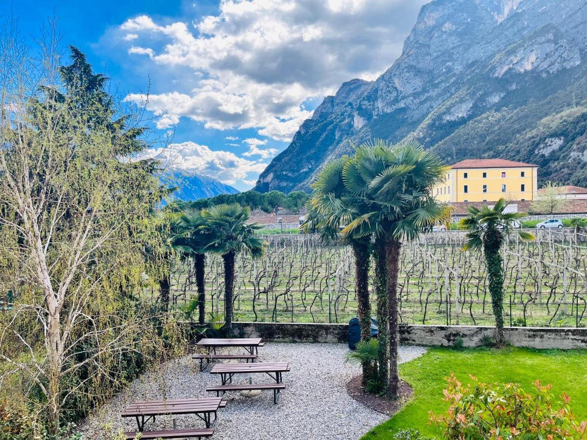Albola Suite Holiday Apartments Riva del Garda Kültér fotó