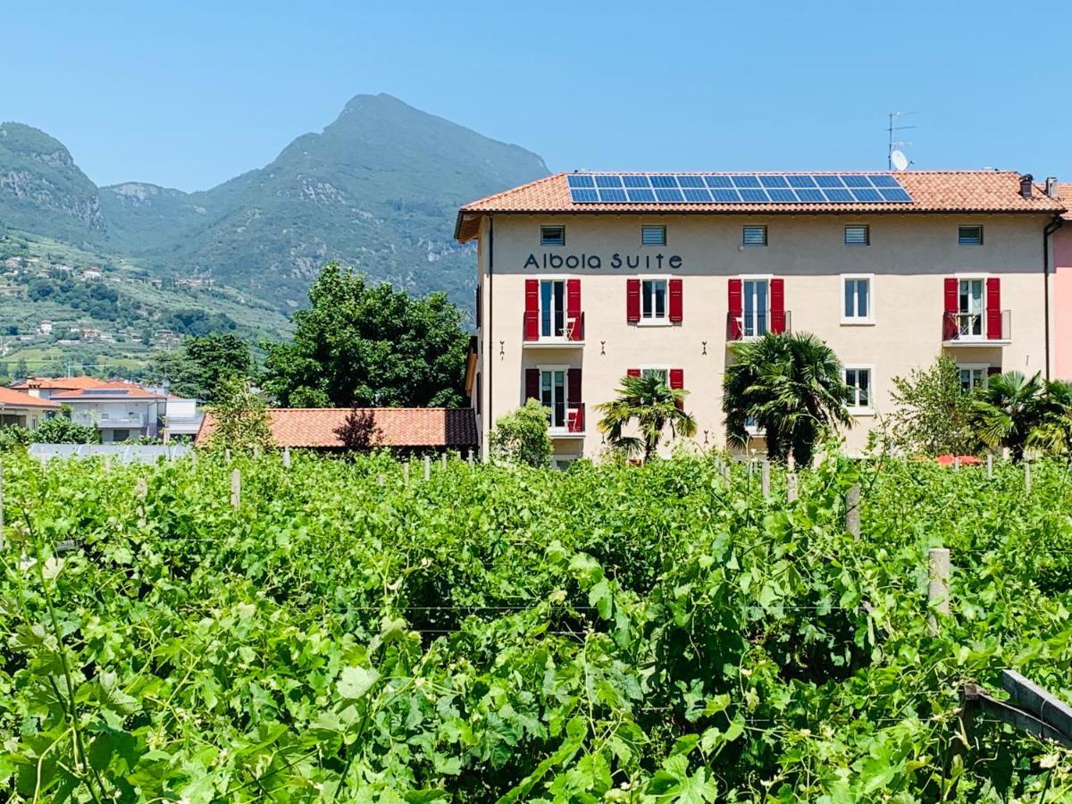 Albola Suite Holiday Apartments Riva del Garda Kültér fotó